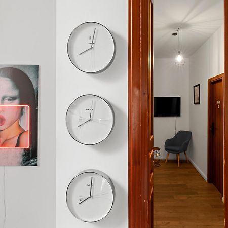 Nest Boutique Hostel Бухарест Экстерьер фото