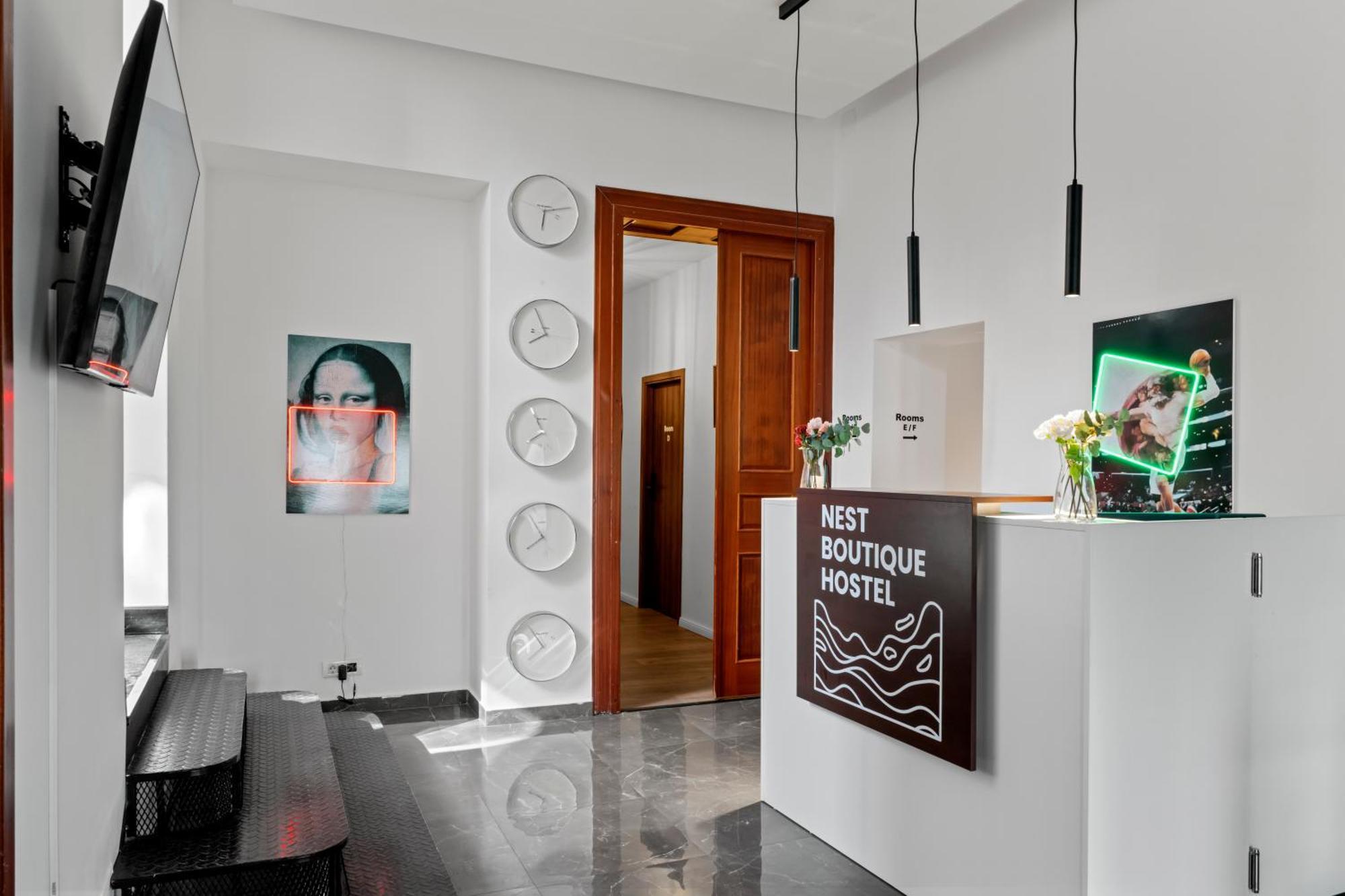 Nest Boutique Hostel Бухарест Экстерьер фото