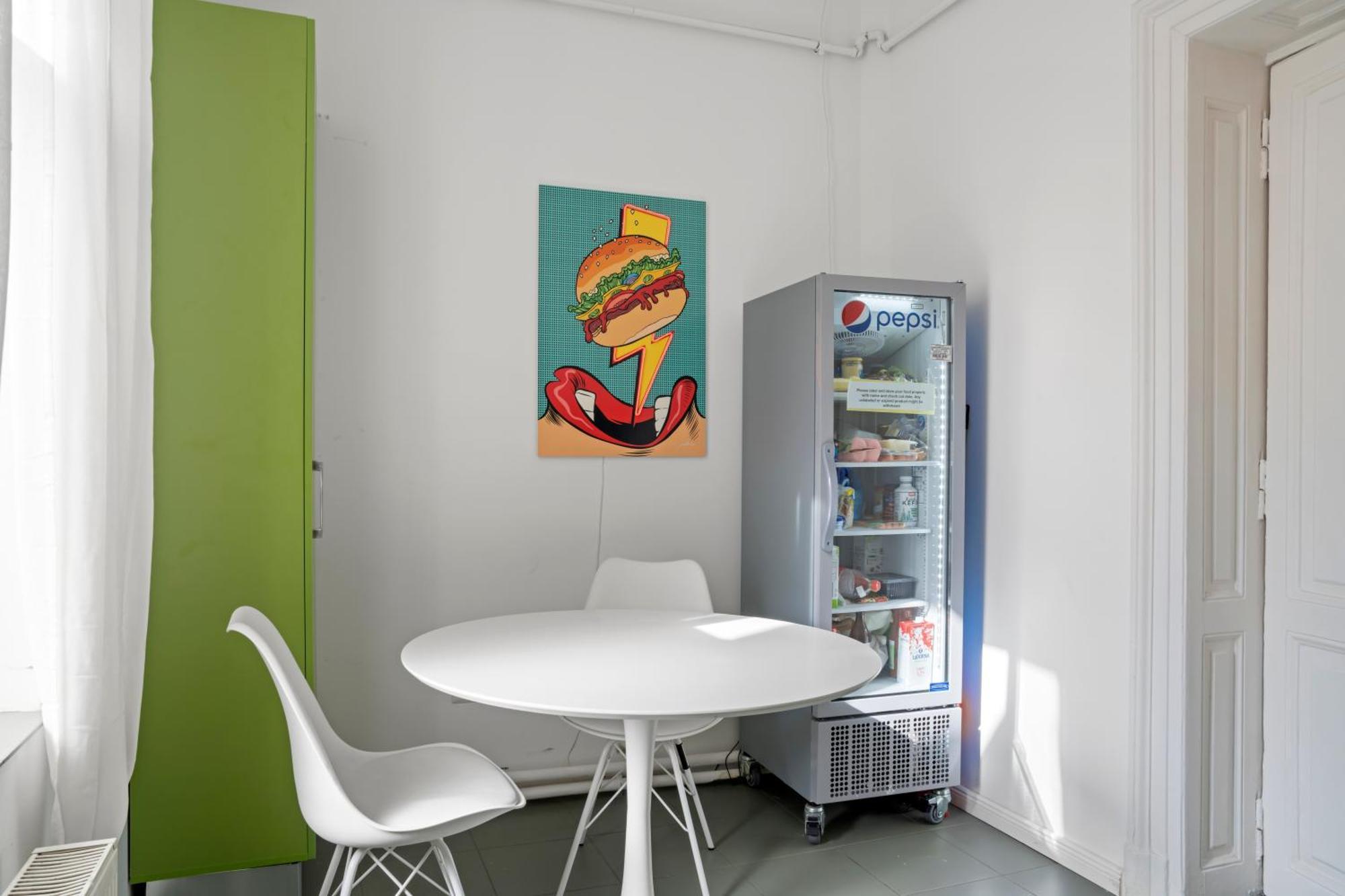 Nest Boutique Hostel Бухарест Экстерьер фото